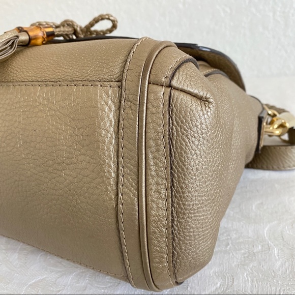 Gucci Metallic Leather Bella Medium Shoulder Bag - Picture 11 of 15
